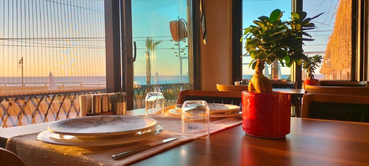 Assos Troy Beach Hotel מראה חיצוני תמונה